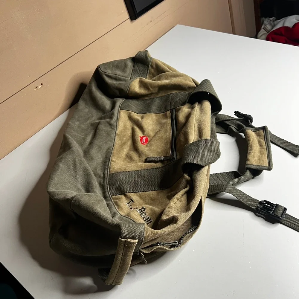 LL Bean Canvas Duffle Bag Khaki Olive Green World Hunger Relief Yum Logo Travel